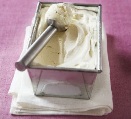 Creamy Vanilla No-Churn Ice Cream